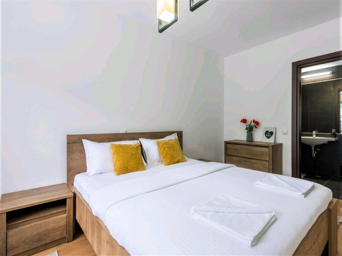 Platinum Rooms District 1 & 2 Boekarest Buitenkant foto